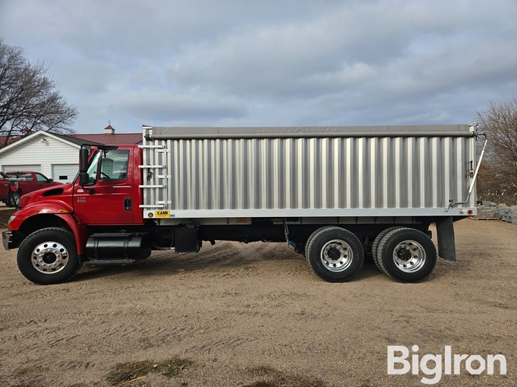 2005-international-durastar-4400-image-8