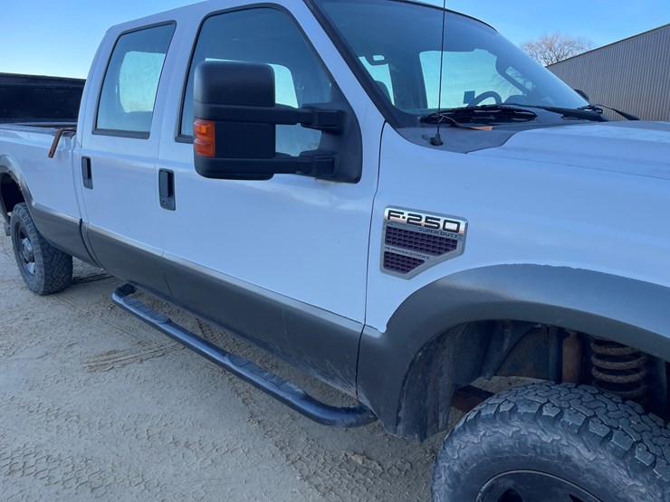 ford-f250-xl-image-12