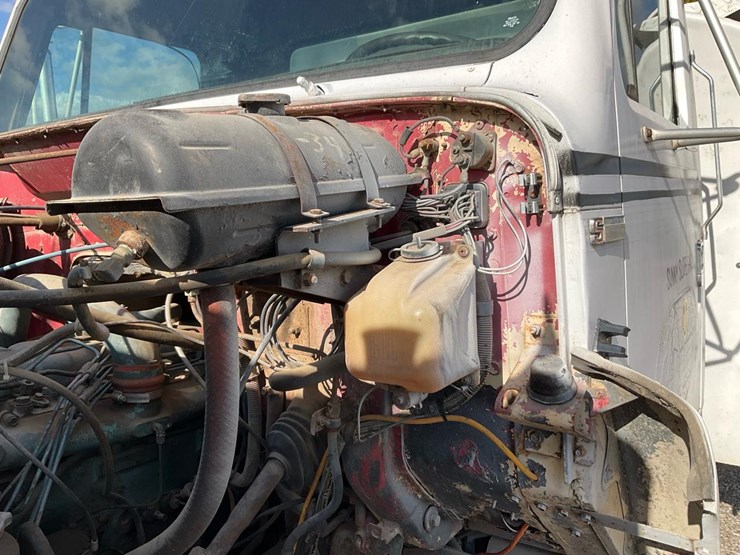 international-1854s-image-84