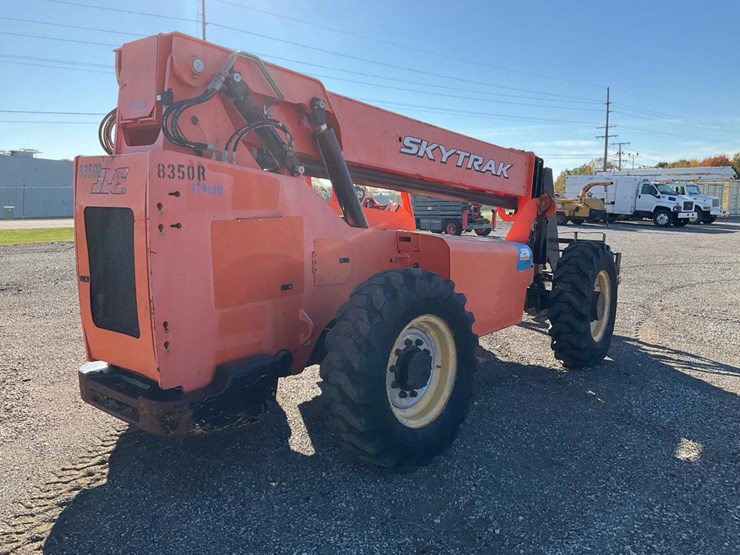 2016-sky-trak-6042-image-5