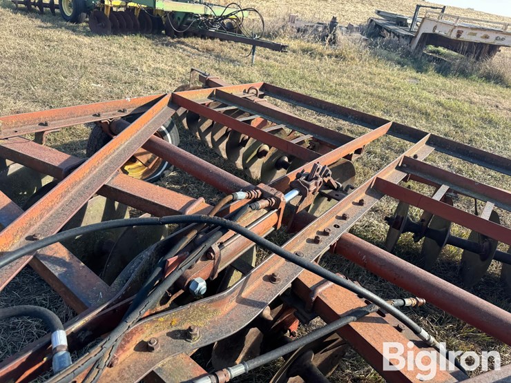 international-12-image-12