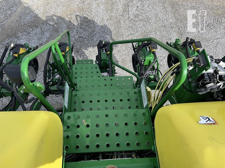 john-deere-1795-image-43