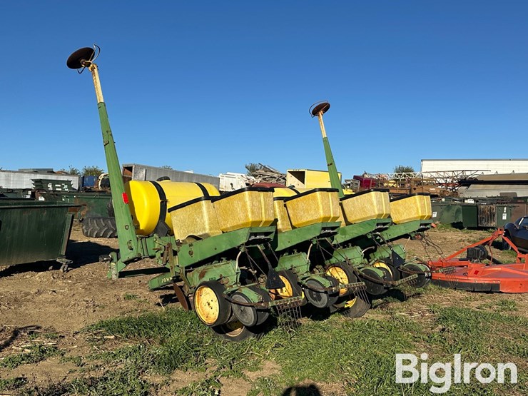 john-deere-7000-image-7