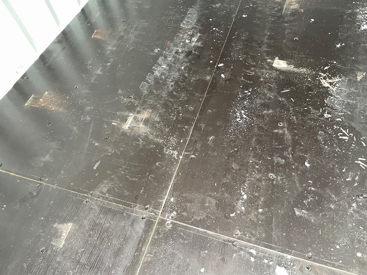 #106-•-20'-shipping-container-image-12