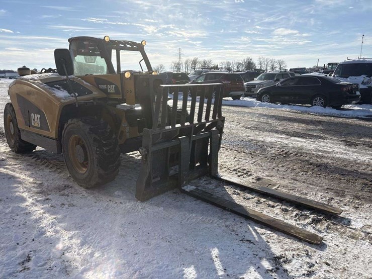 2019-caterpillar-255-image-6