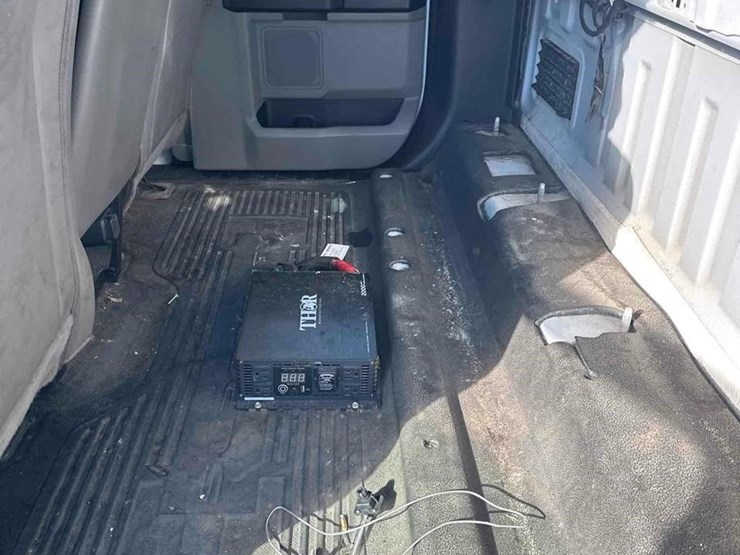 ford-f350-xl-image-35