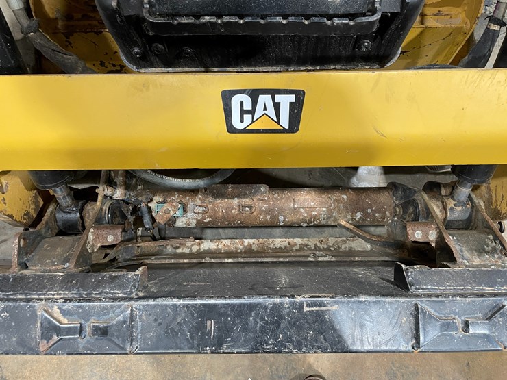 caterpillar-249d-image-24