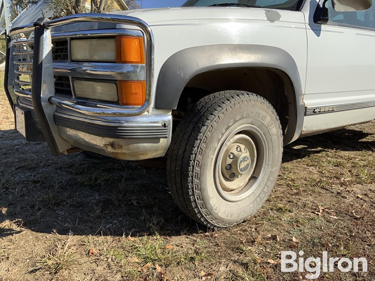 1994-chevrolet-silverado-3500-image-16