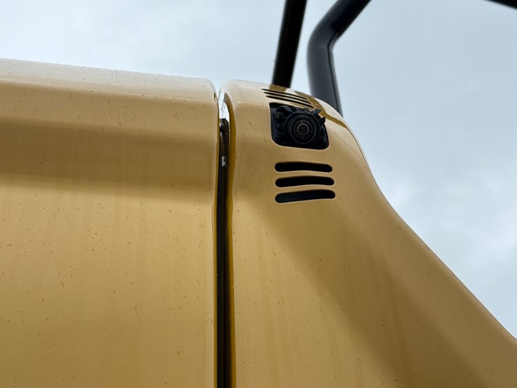 caterpillar-330-image-14