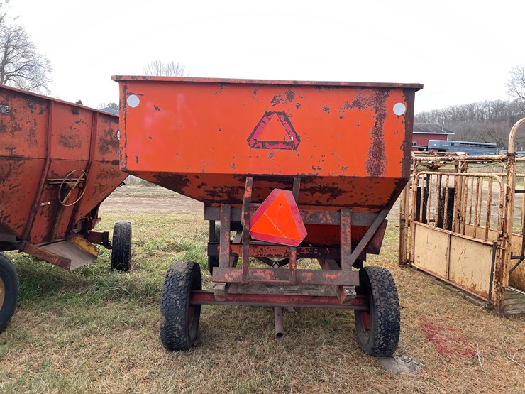 #206-•-kory-gravity-box-on-running-gear-(boyceville,-wi)-image-5