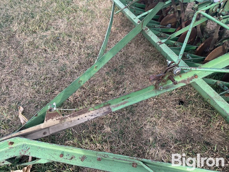 john-deere-20-image-11