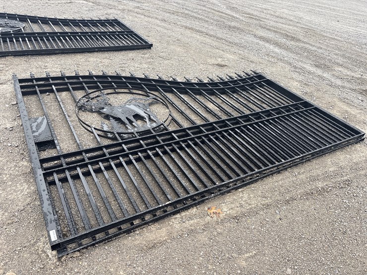 #30137-•-16’-bi-parting-entry-gates-image-1