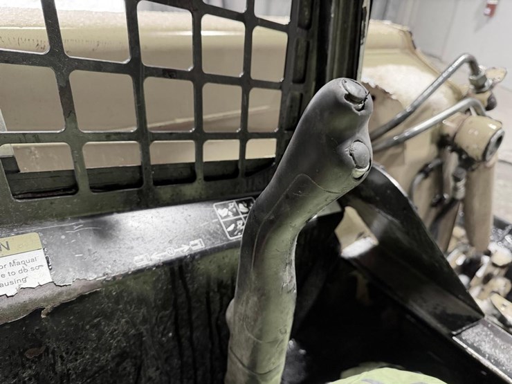 john-deere-260-image-24