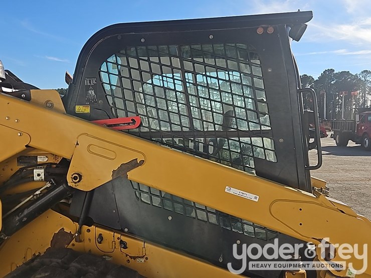 2017-caterpillar-299d2-image-22