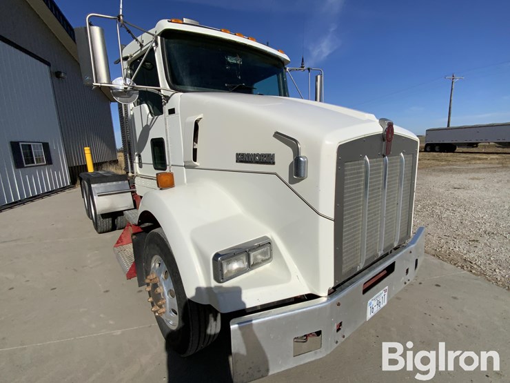 2005-kenworth-t800b-image-16