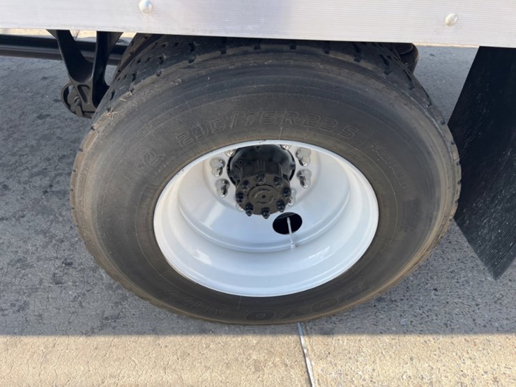 2019-international-durastar-4300-image-13