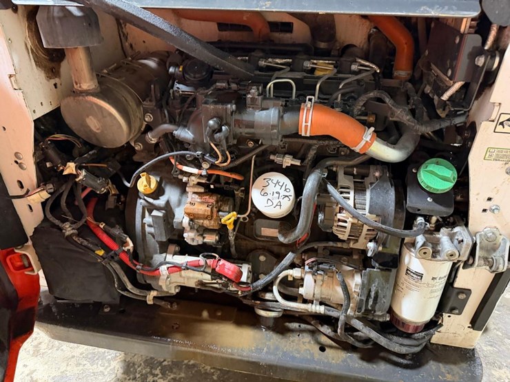 bobcat-t740-image-16