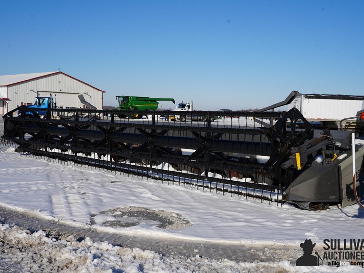 2007-agco-8200-image-1