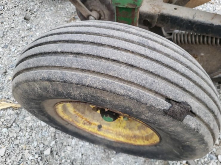 john-deere-2600-image-25