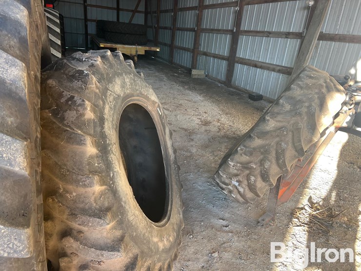 john-deere-8330-image-4