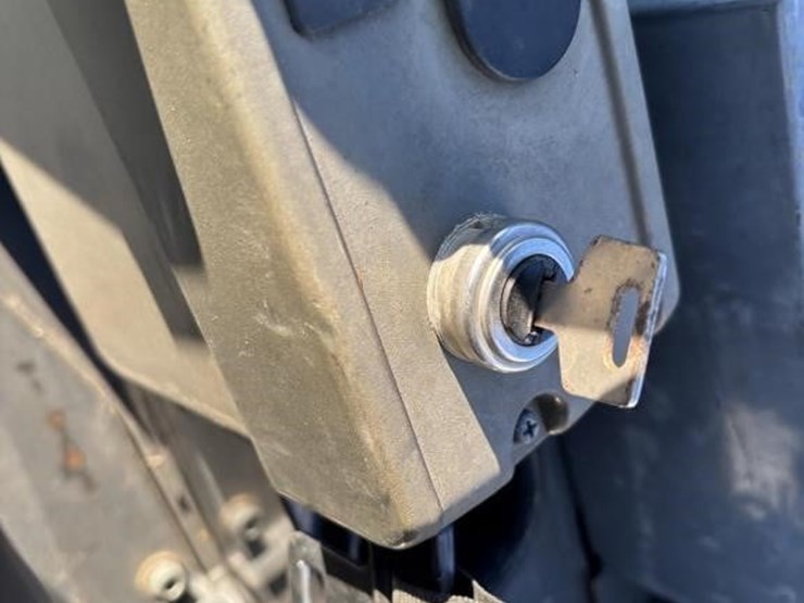 takeuchi-tb230-image-35