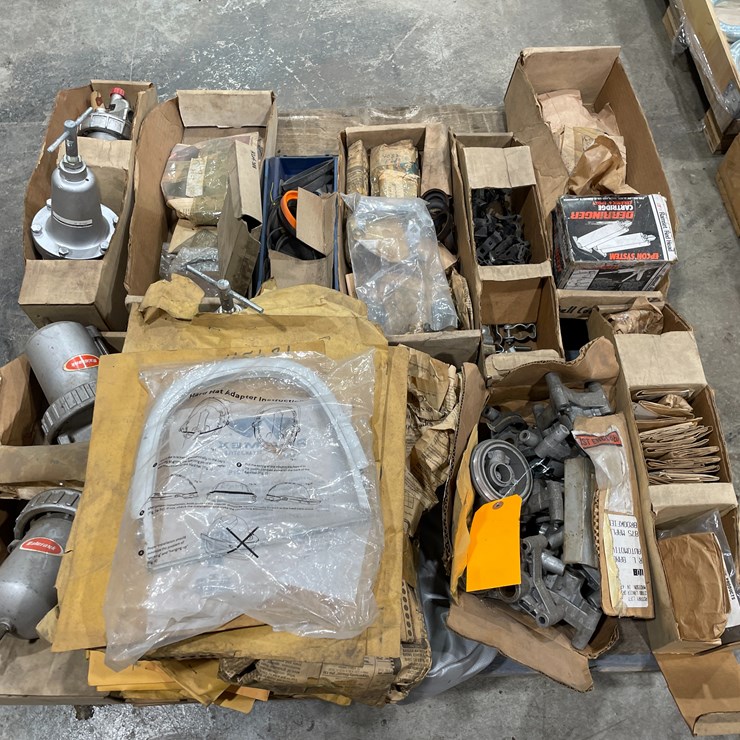 #7894 • Pallet of Air Compressor Parts