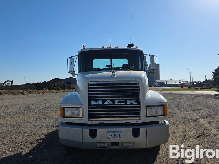 mack-ch613-image-2