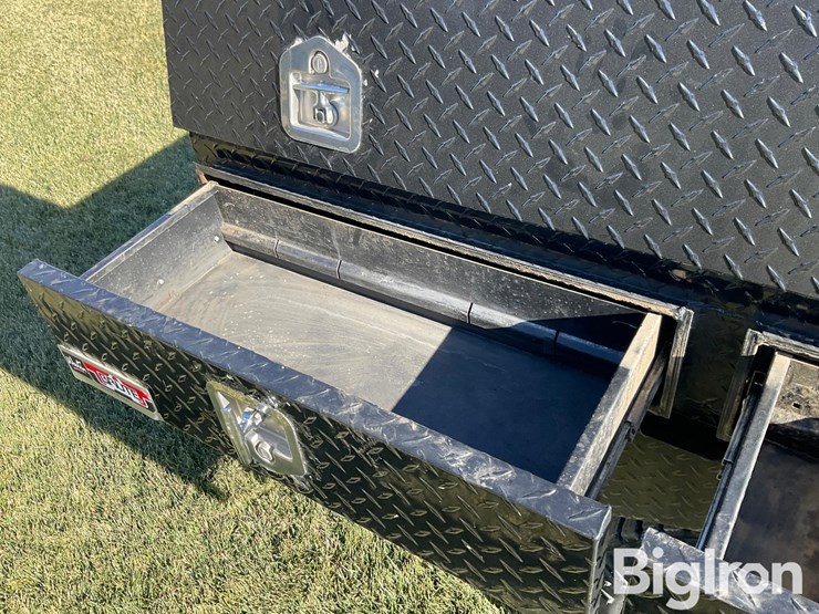 2017-gmc-sierra-2500-image-19