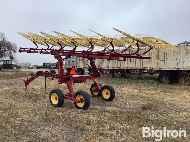 2018-new-holland-14-image-7