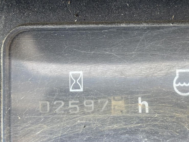 komatsu-pc12uu-2-image-37