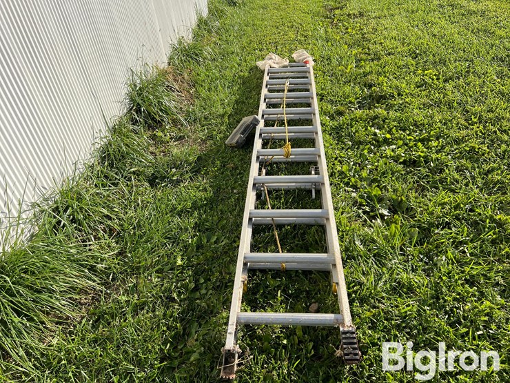 werner-20'-extension-ladder-&-8'-step-ladder-image-2