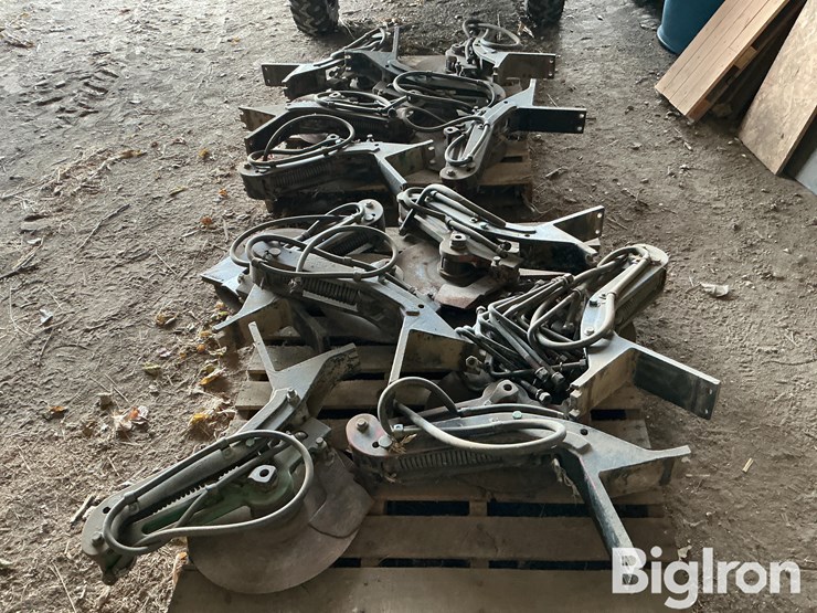 john-deere-2x2-row-unit-openers-image-6