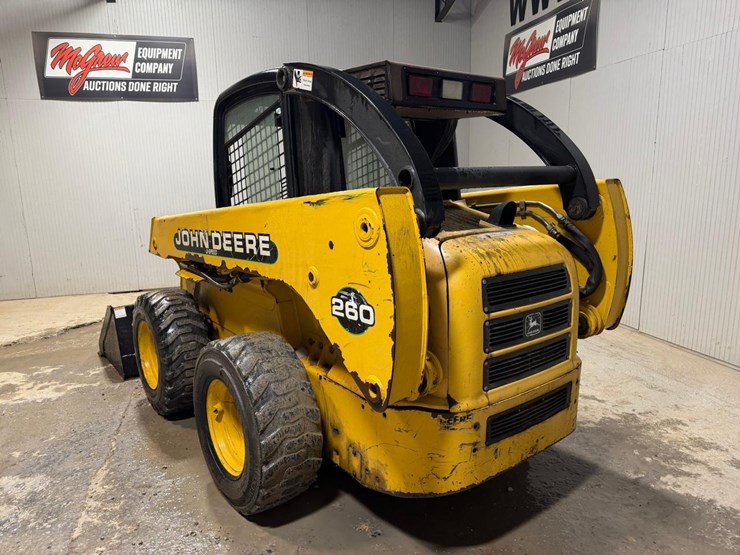 john-deere-260-image-3