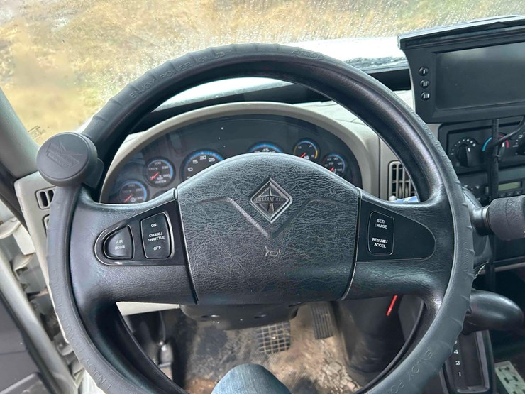 international-durastar-4300-image-51