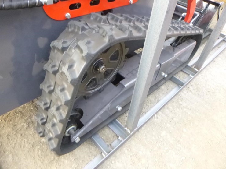 2025-agt-ysrt14-skid-steer-track-loader-image-17