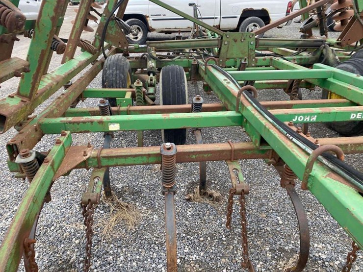 john-deere-724-image-19