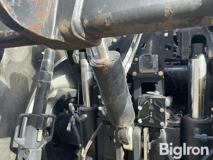 case-ih-magnum-310-image-16