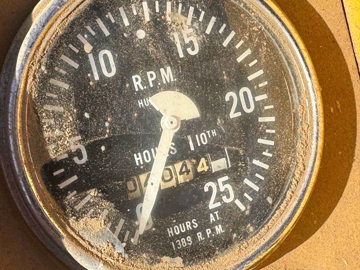 massey-ferguson-2500-image-26