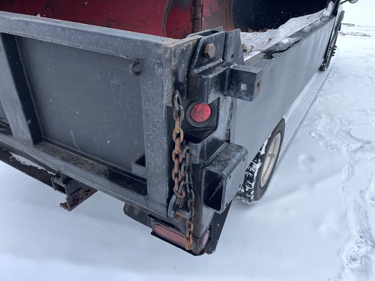 #1169-•-2001-chevrolet-3500-dump-box-truck-(has-mn-title)-image-14