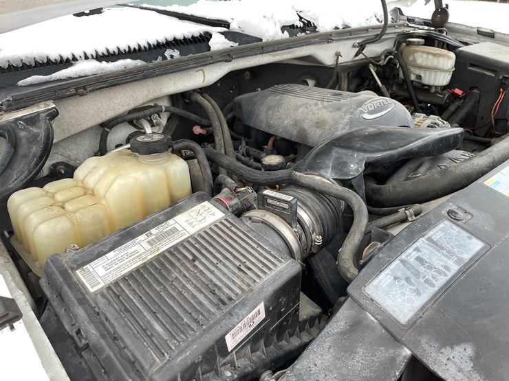 #1163-•-2003-chevrolet-service-truck-(has-mn-title)-image-12