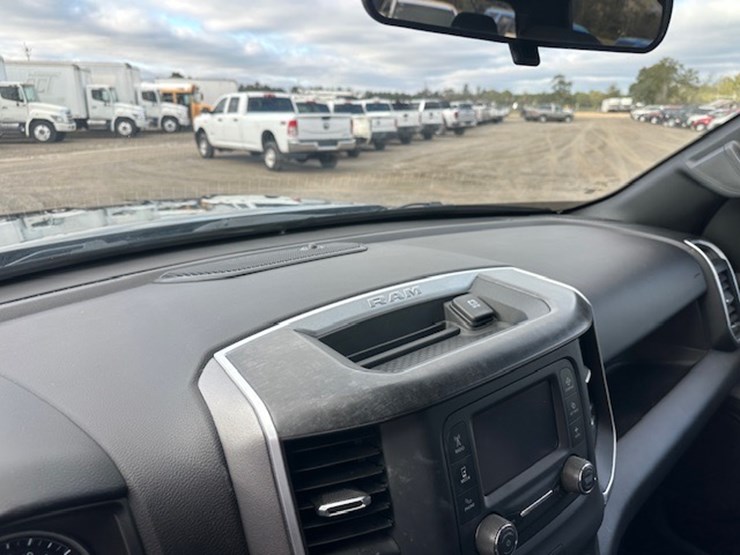 dodge-ram-1500-image-43