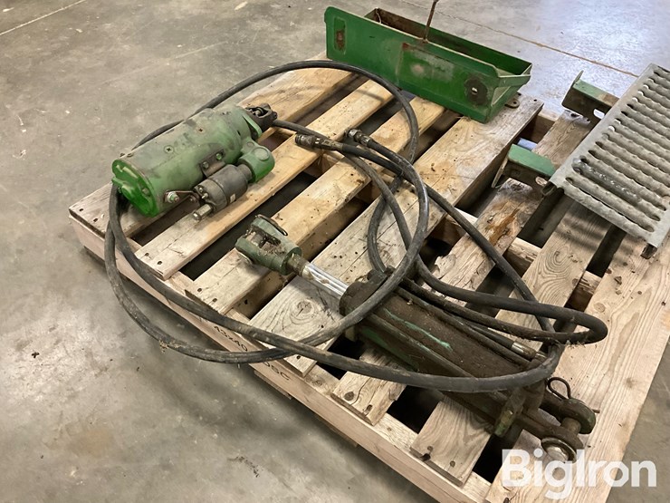 john-deere-3020-image-14