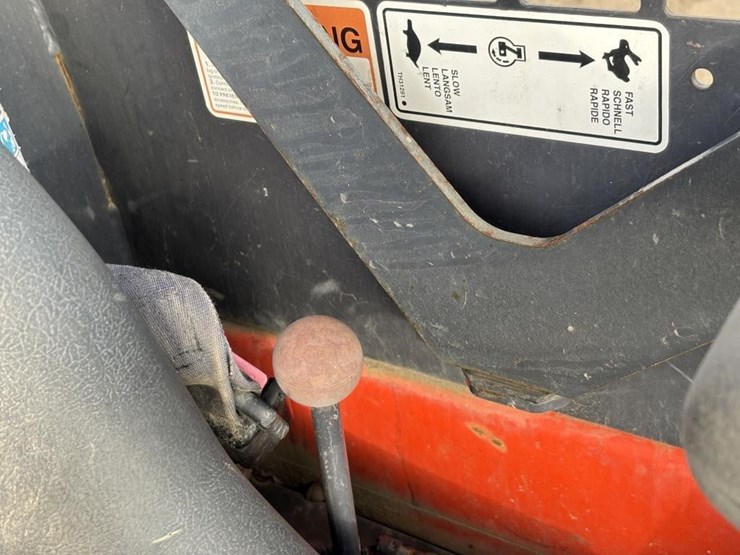 2003-thomas-t153-skid-steer-loader-image-23