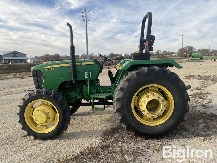 john-deere-5075e-image-8