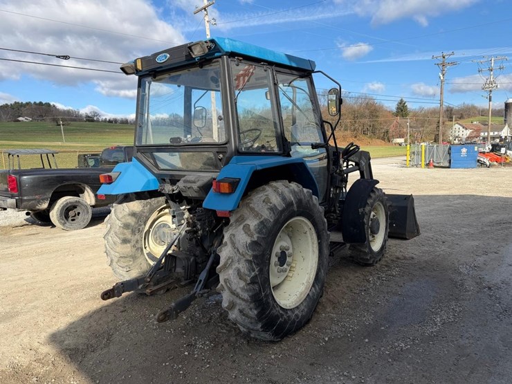 new-holland-3930-image-5