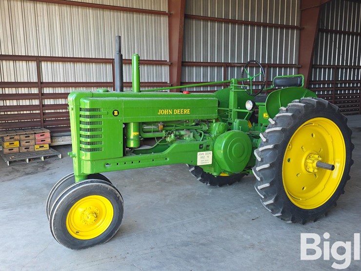 john-deere-b-image-1