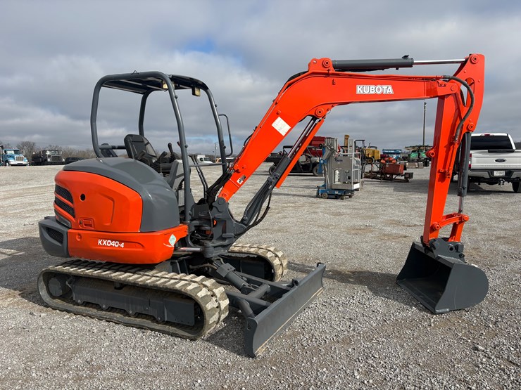 kubota-kx040-4-image-3