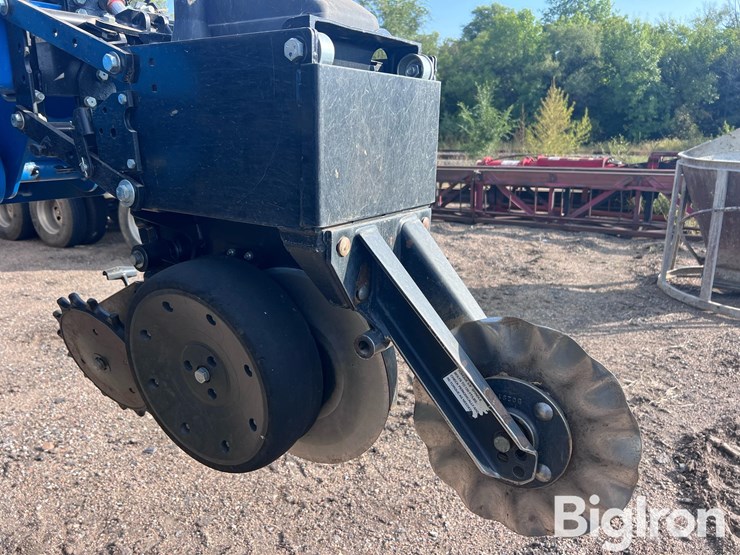 2020-kinze-3660-image-9