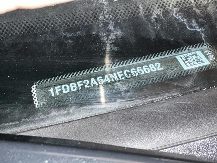 2022-ford-f250-image-18