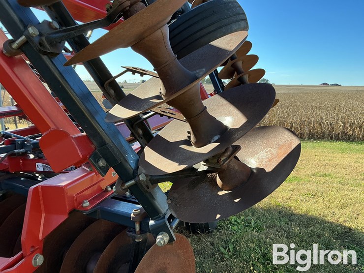 case-ih-370-image-18